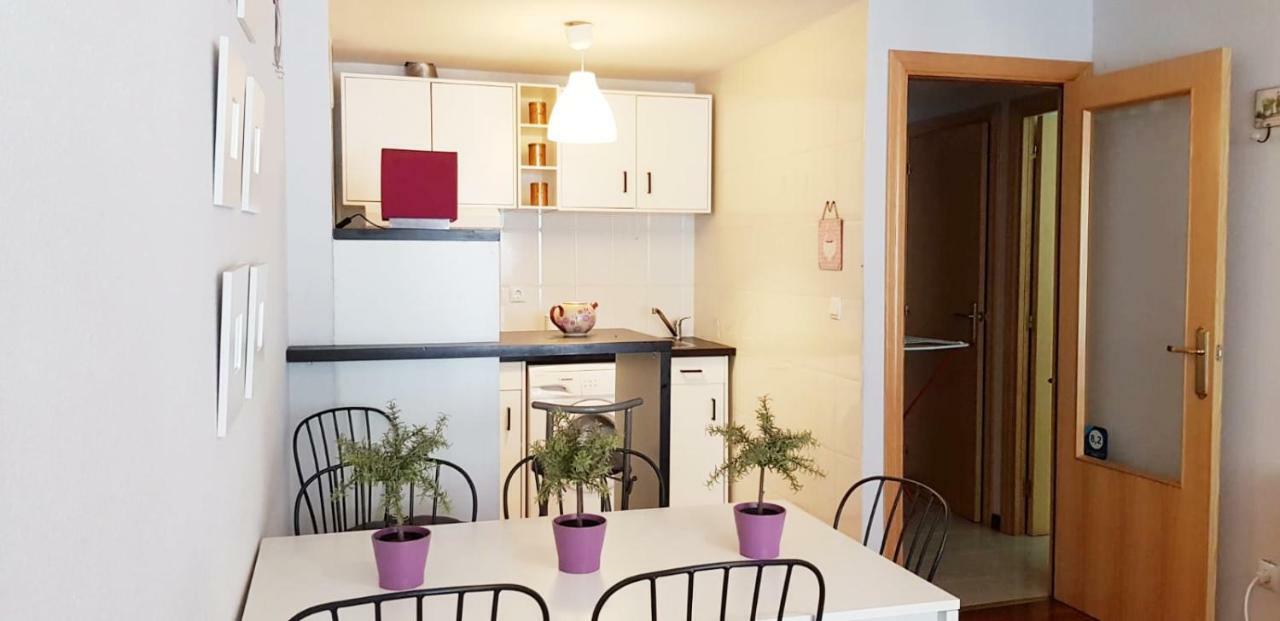 Vivienda Turistica Pirineos XXI Apartment Canfranc Bagian luar foto